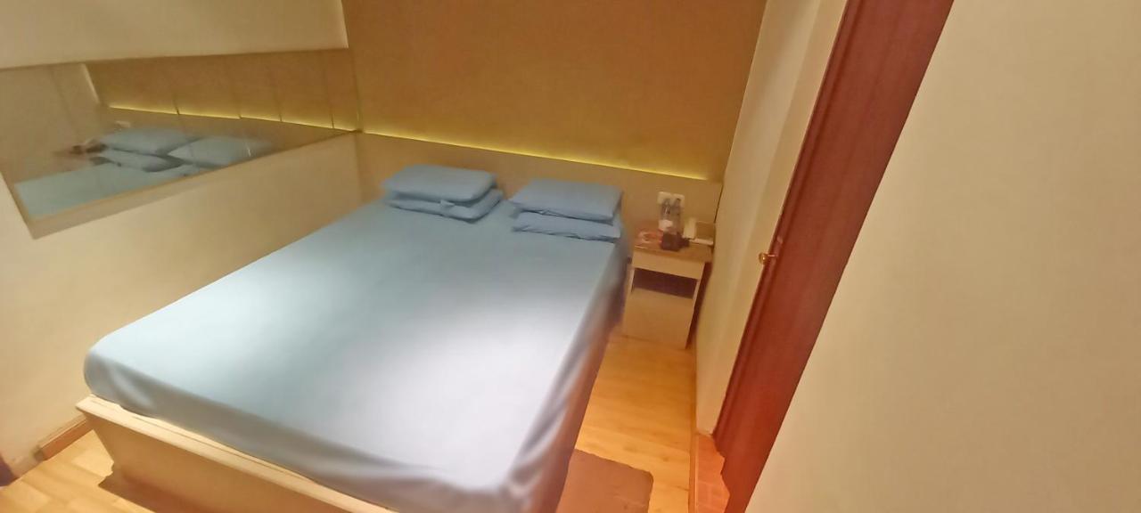 Hotel Aruni Ancol Джакарта Екстериор снимка