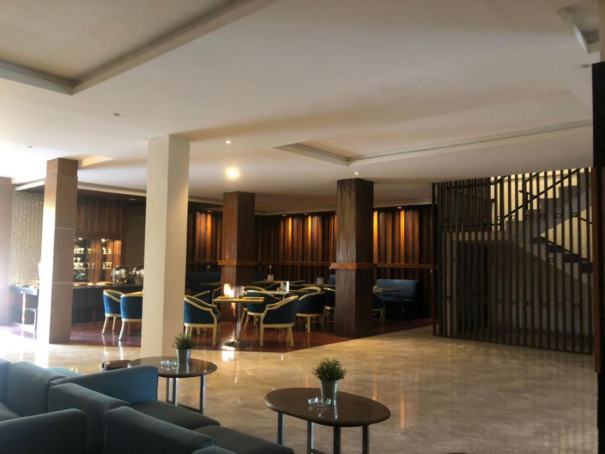 Hotel Aruni Ancol Джакарта Екстериор снимка